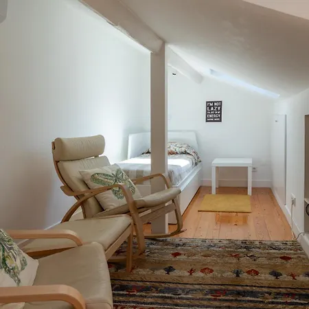Bairro Alto Tiny By Homing شقة *